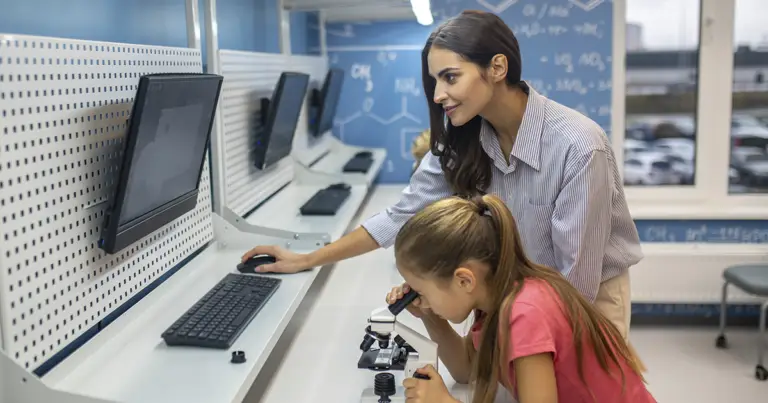 11 de febrero. Día internacional de la mujer y la niña en la ciencia